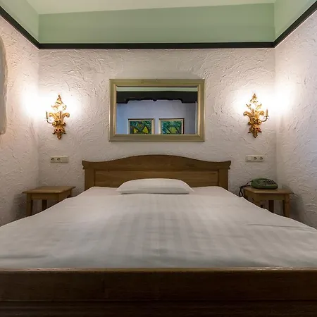 Hotel Contel